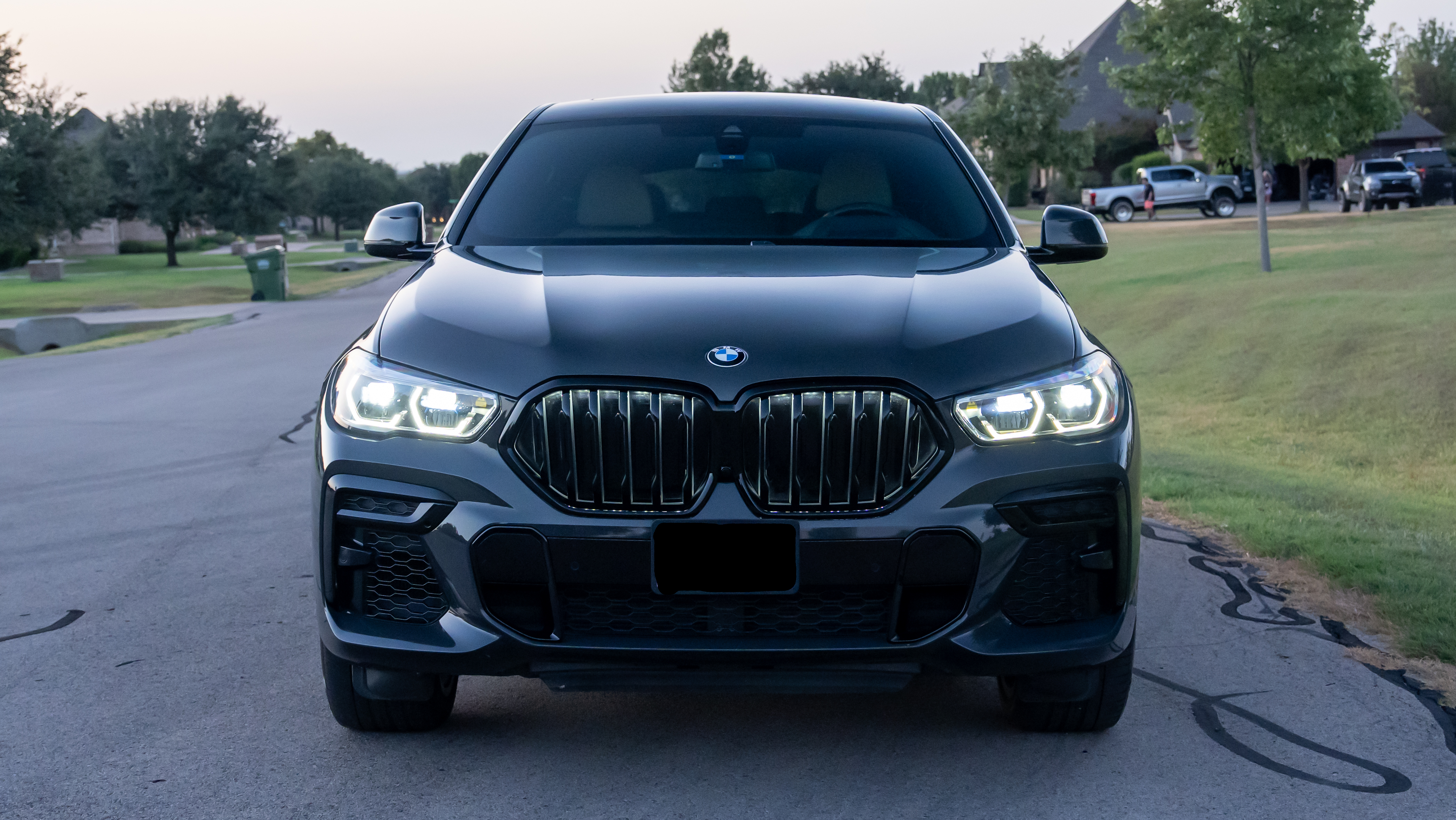 Used 2022 BMW X6 M50i w/ Executive Package AWD/4WD image 1