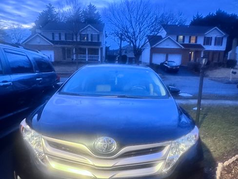 Used 2013 Toyota Venza XLE image 14