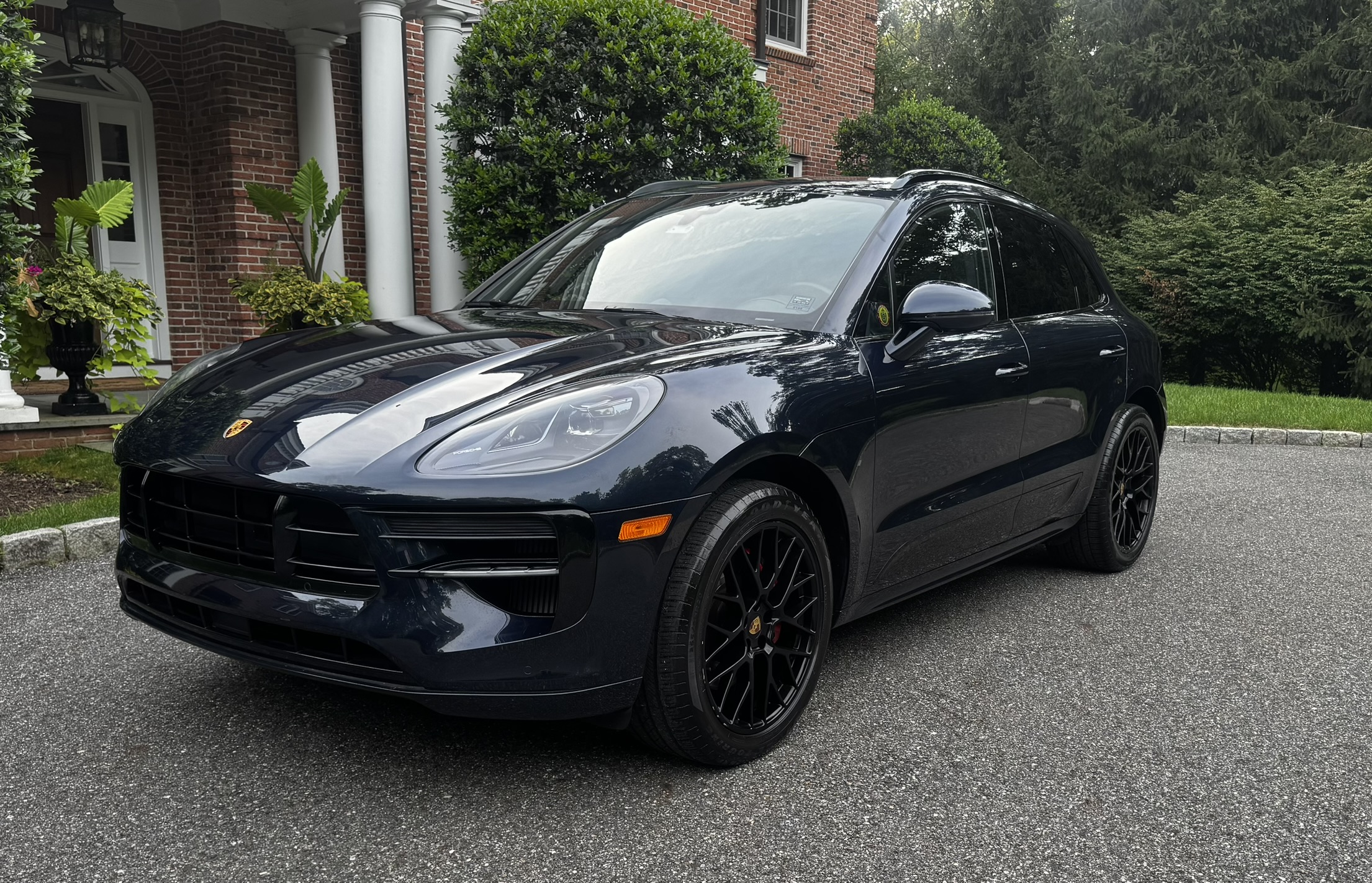 Used 2021 Porsche Macan GTS AWD/4WD image 2