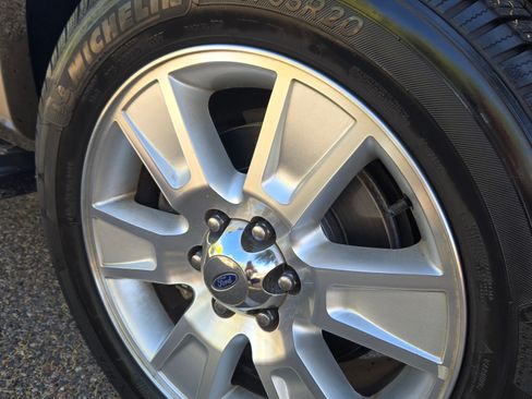 Used 2013 Ford F150 Lariat w/ Luxury Equipment Group image 11