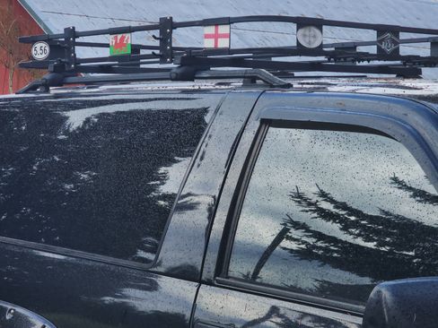 Used 1998 Chevrolet Tahoe 4WD 2-Door w/ Preferred Equipment Group 2 image 6