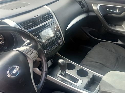 Used 2015 Nissan Altima 2.5 SV image 10