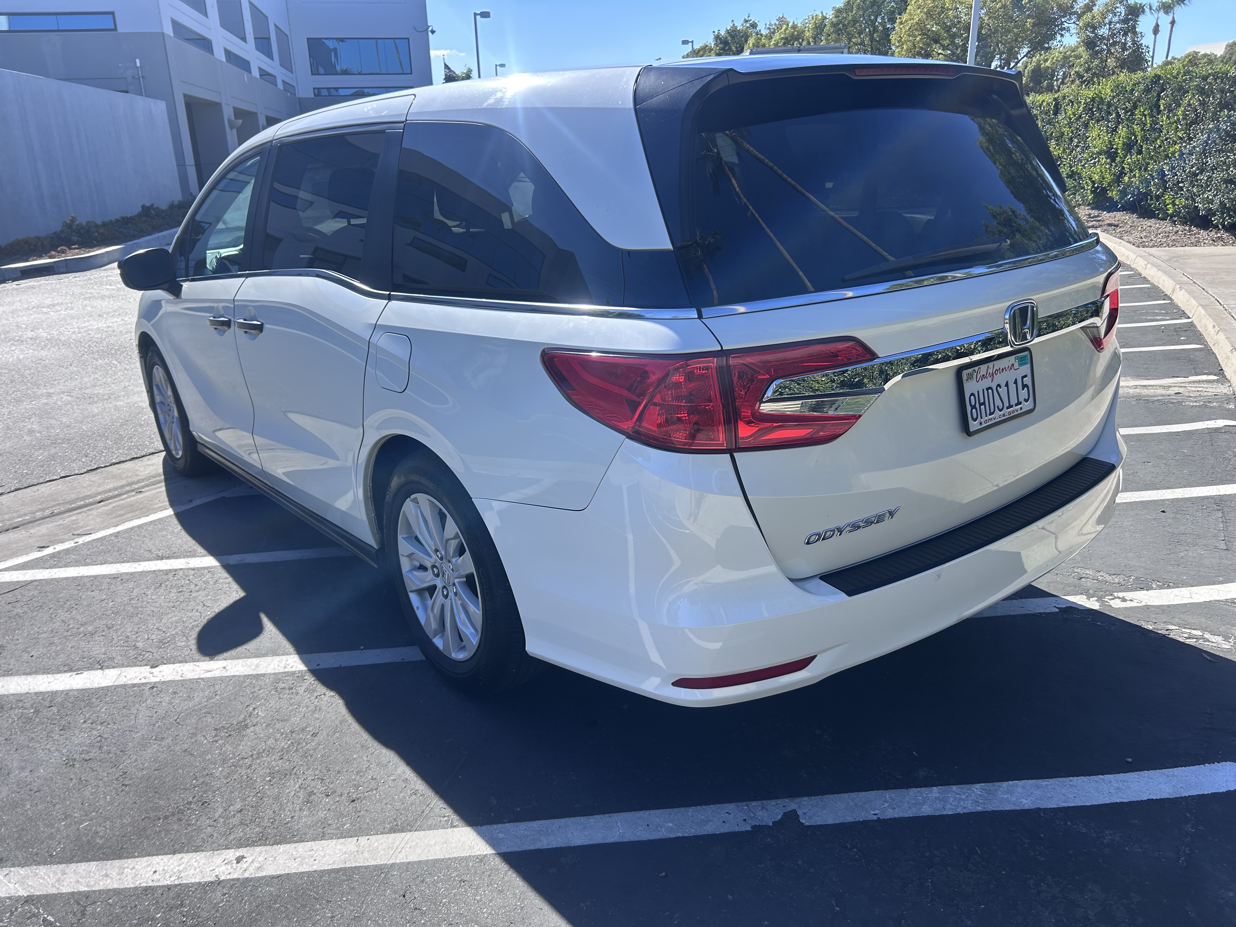 Used 2019 Honda Odyssey LX image 4
