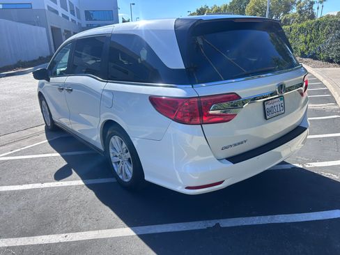 Used 2019 Honda Odyssey LX image 4