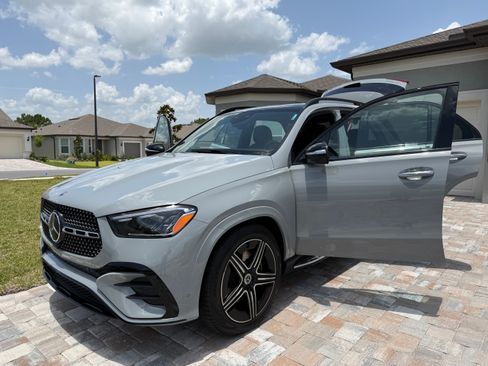 Used 2025 Mercedes-Benz GLE 450e 4MATIC image 28