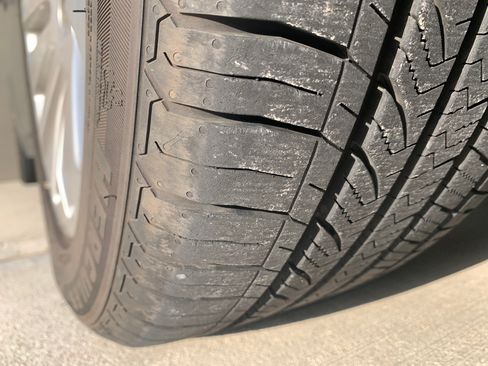 Used 2010 Cadillac CTS Performance RWD image 16