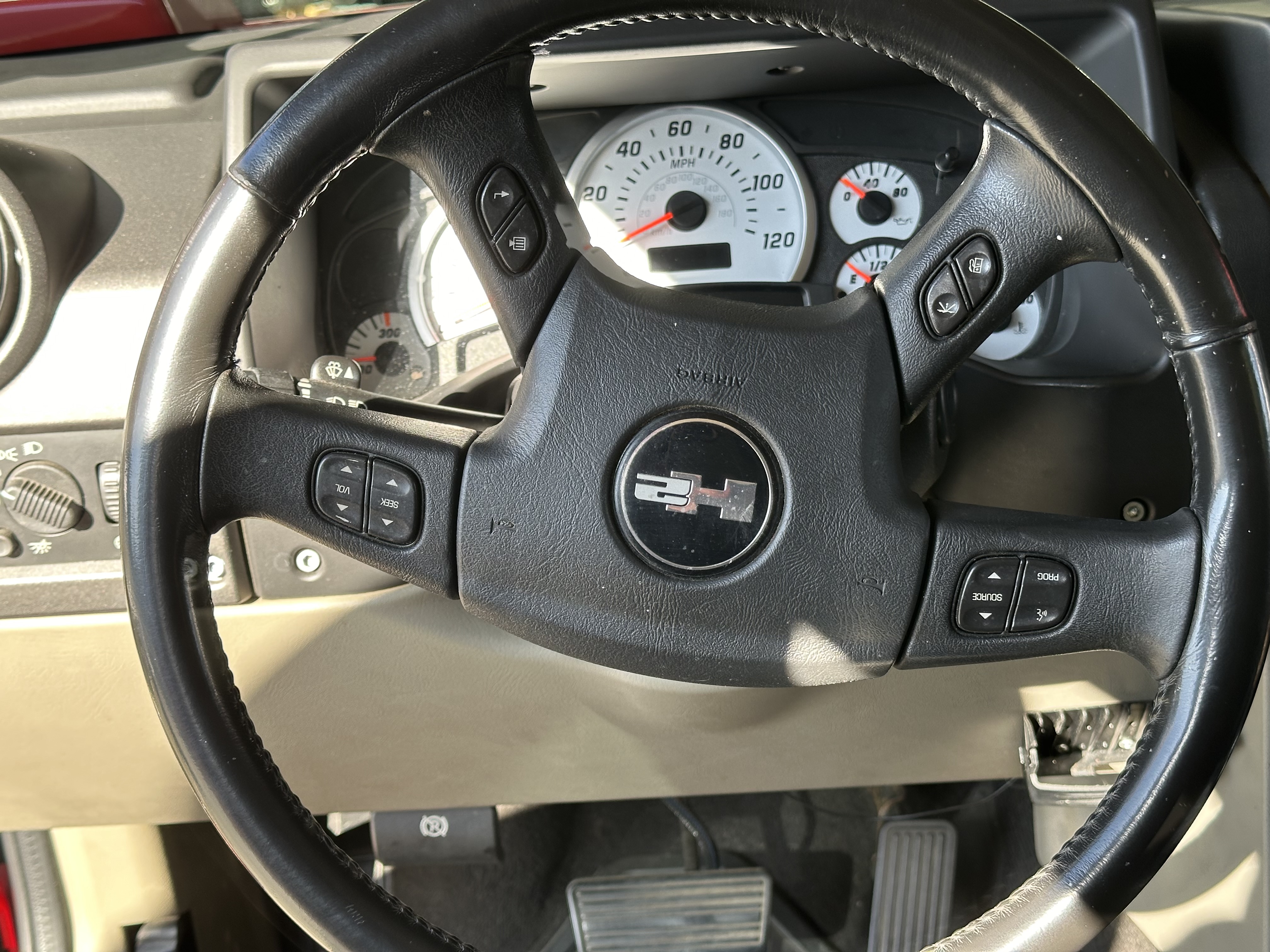 Used 2004 HUMMER H2 AWD/4WD image 5