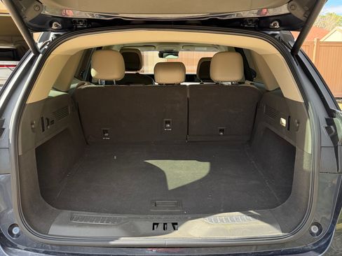 Used 2024 Lincoln Nautilus Reserve w/ Equipment Group 202A image 9