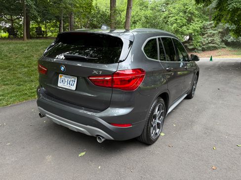 Used 2018 BMW X1 xDrive28i AWD/4WD image 4