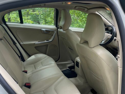 Used 2015 Volvo S60 T5 Premier FWD image 11