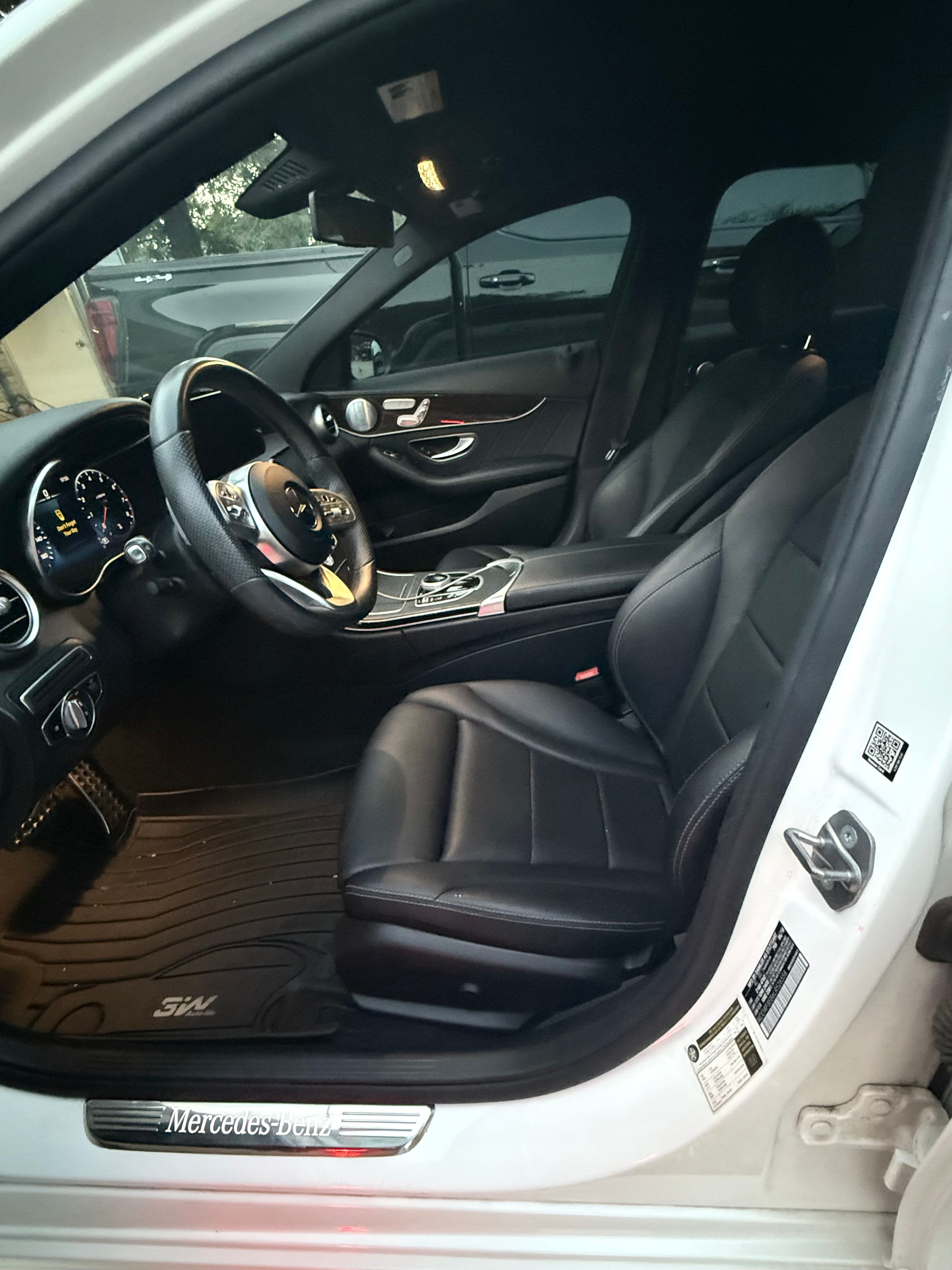 Used 2020 Mercedes-Benz C 300 4MATIC Sedan image 13