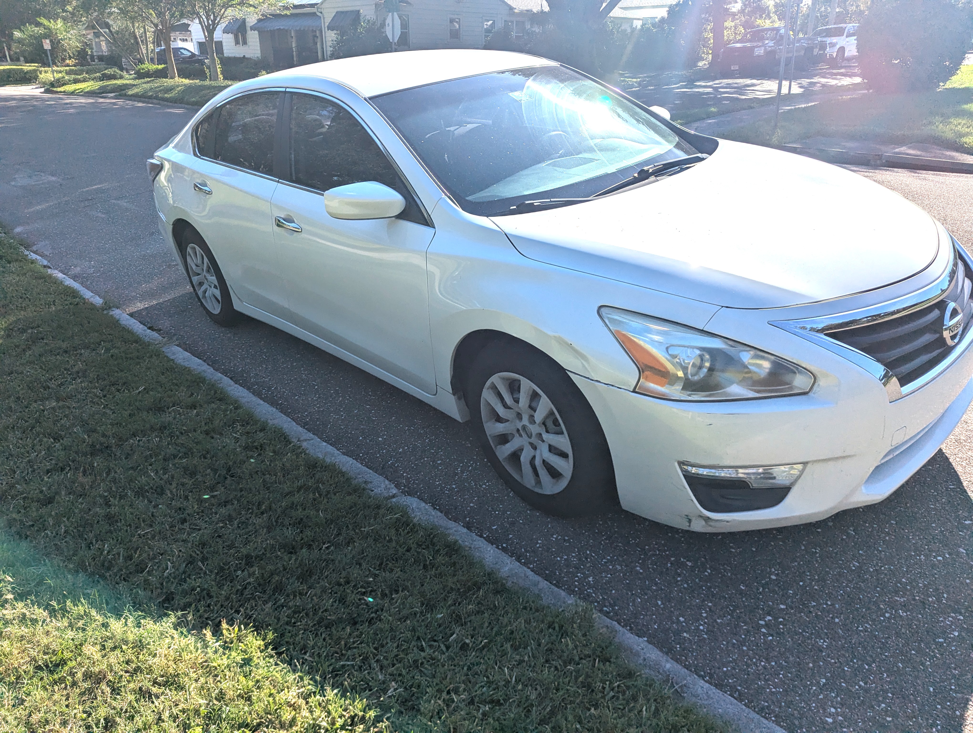 Used 2014 Nissan Altima 2.5 S FWD image 4