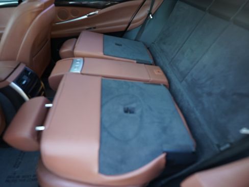 Used 2014 BMW 535i Gran Turismo image 19