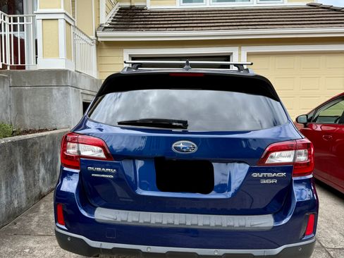 Used 2017 Subaru Outback 3.6R Touring w/ Popular Package #5A AWD/4WD image 10