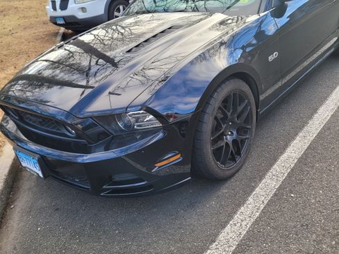 Used 2014 Ford Mustang GT image 7