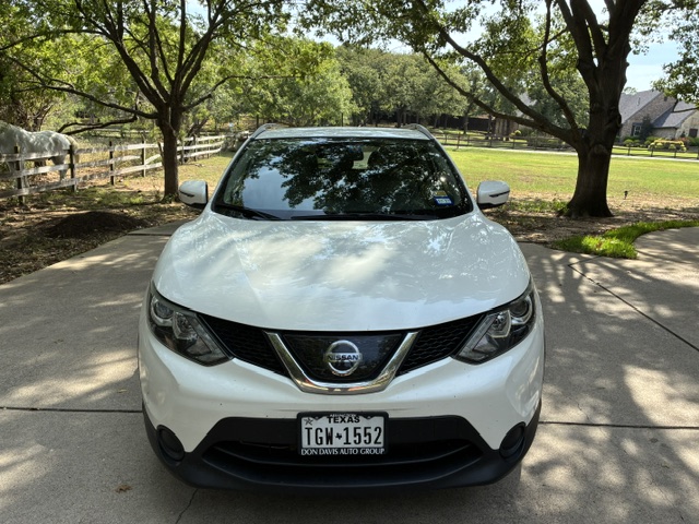 Used 2019 Nissan Rogue Sport SV FWD image 2