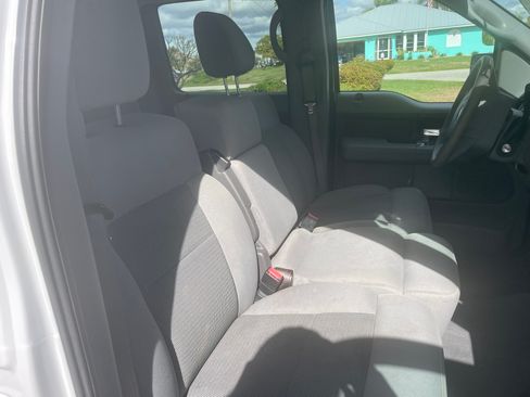 Used 2004 Ford F150 XLT image 8