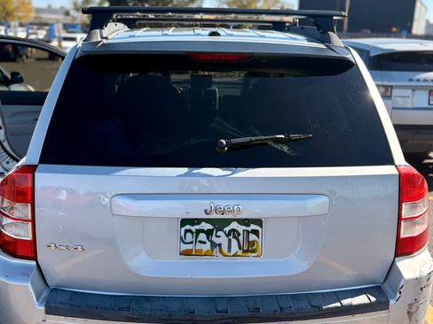 Used 2007 Jeep Compass Sport image 2