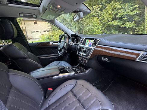 Used 2013 Mercedes-Benz GL 450 4MATIC image 18