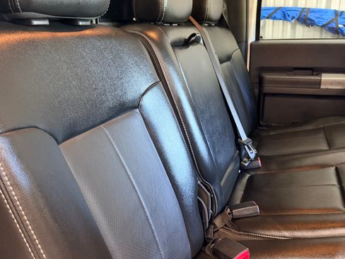 Used 2014 Ford F250 Lariat w/ Lariat Interior Package AWD/4WD image 12