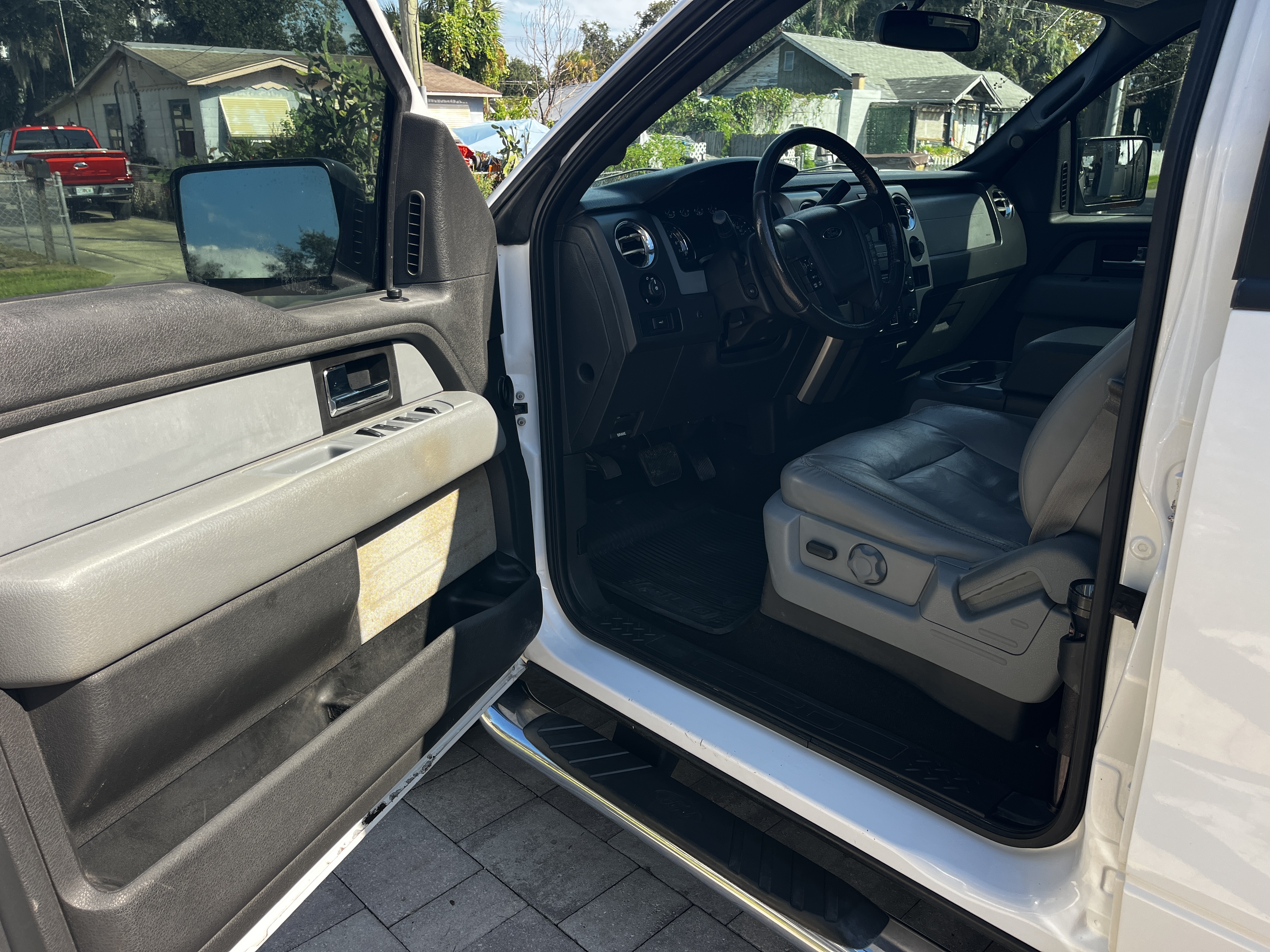 Used 2014 Ford F150 XLT w/ Equipment Group 302A Luxury RWD image 11