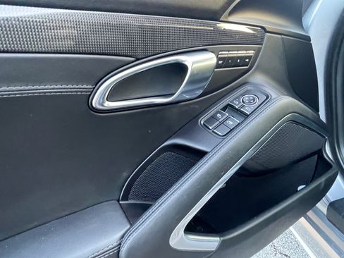 Used 2018 Porsche 718 Cayman GTS image 25