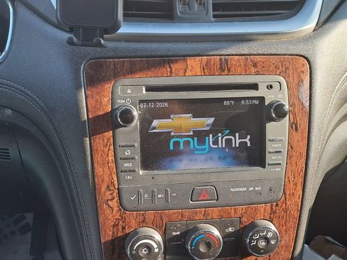 Used 2014 Chevrolet Traverse LT w/ All-Star Edition FWD image 4