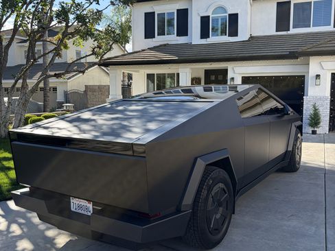 Used 2024 Tesla Cybertruck Cyberbeast image 11