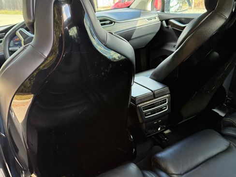 Used 2016 Tesla Model X 90D image 19