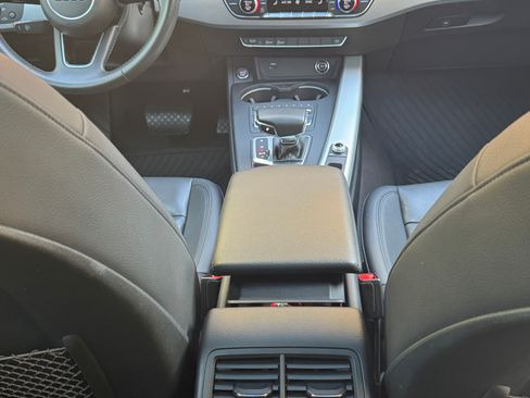 Used 2018 Audi A5 2.0T Premium image 16