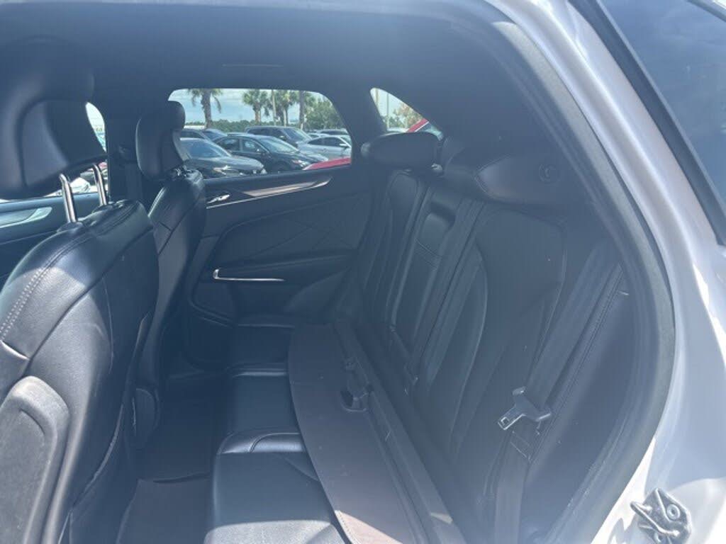 Used 2019 Lincoln MKC Premiere FWD image 9