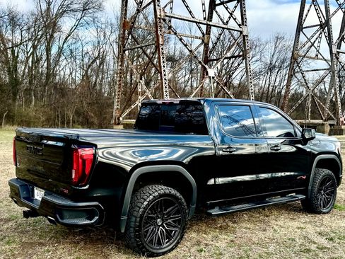 Used 2021 GMC Sierra 1500 AT4 w/ AT4 Value Package image 4