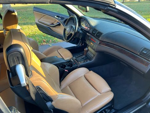 Used 2006 BMW 330Ci Convertible image 6