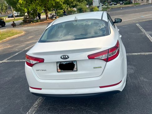 Used 2013 Kia Optima LX w/ Hybrid Convenience Pkg image 4