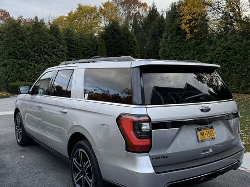 Used 2019 Ford Expedition Max Limited w/ Equipment Group 303A image 9