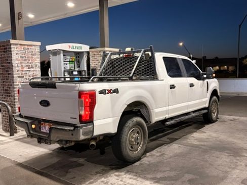 Used 2017 Ford F350 XL AWD/4WD image 4