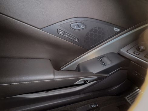 Used 2017 Chevrolet Corvette Stingray Coupe w/ 2LT Preferred Equipment Group image 13