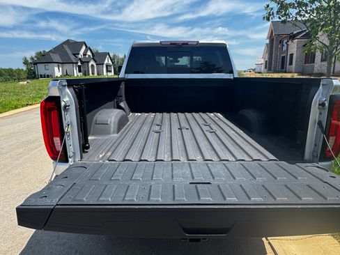 Used 2020 GMC Sierra 2500 Denali w/ Denali Ultimate Package AWD/4WD image 11