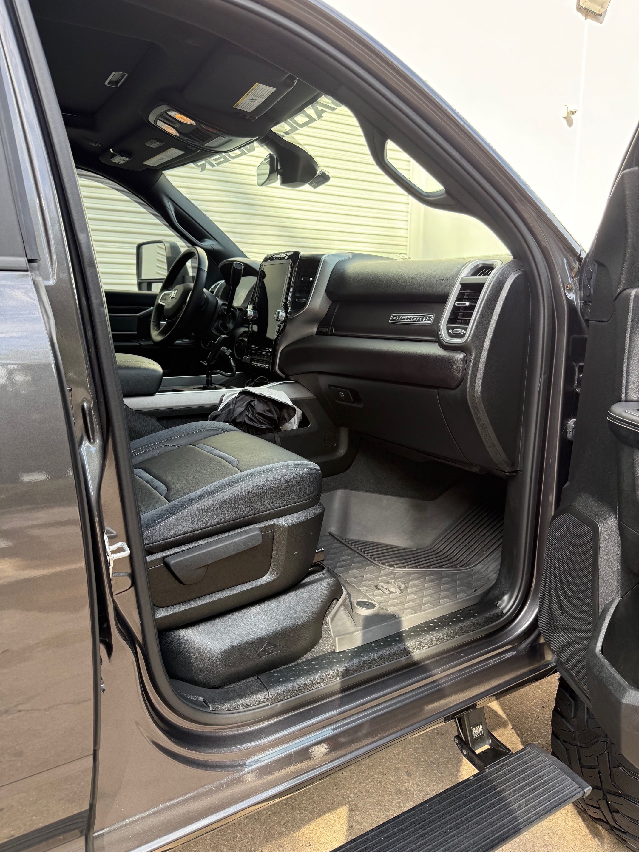 Used 2023 RAM 2500 Big Horn w/ Level B Equipment Group AWD/4WD image 9