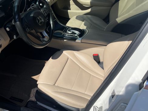 Used 2016 Mercedes-Benz C 300 4MATIC Sedan image 6
