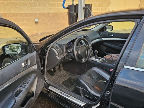 Used 2012 INFINITI G37 x Sedan w/ Premium Pkg image 12