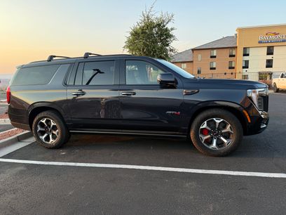 Used 2025 GMC Yukon XL AT4 Ultimate