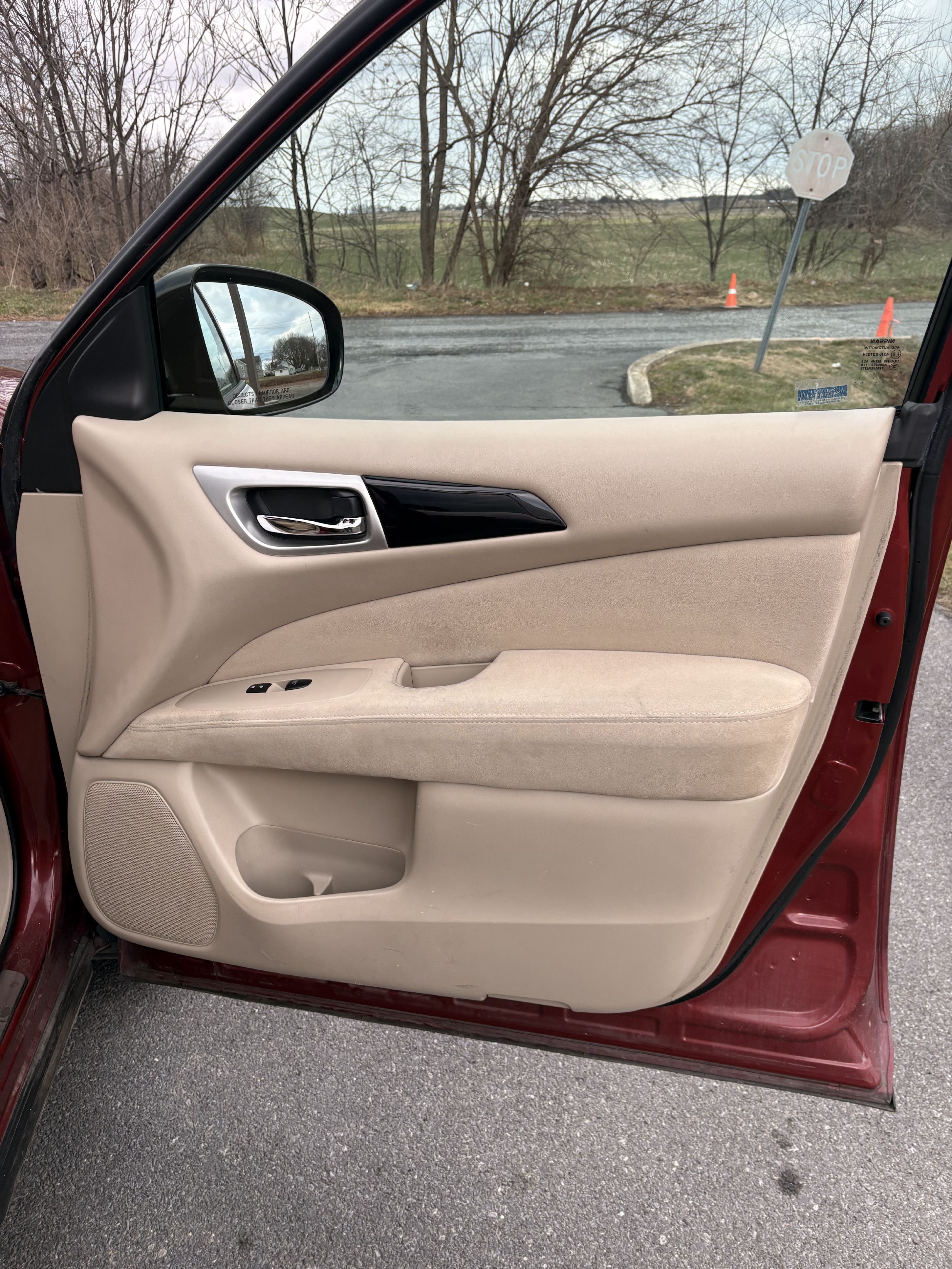 Used 2013 Nissan Pathfinder SV w/ Cargo Pkg AWD/4WD image 14
