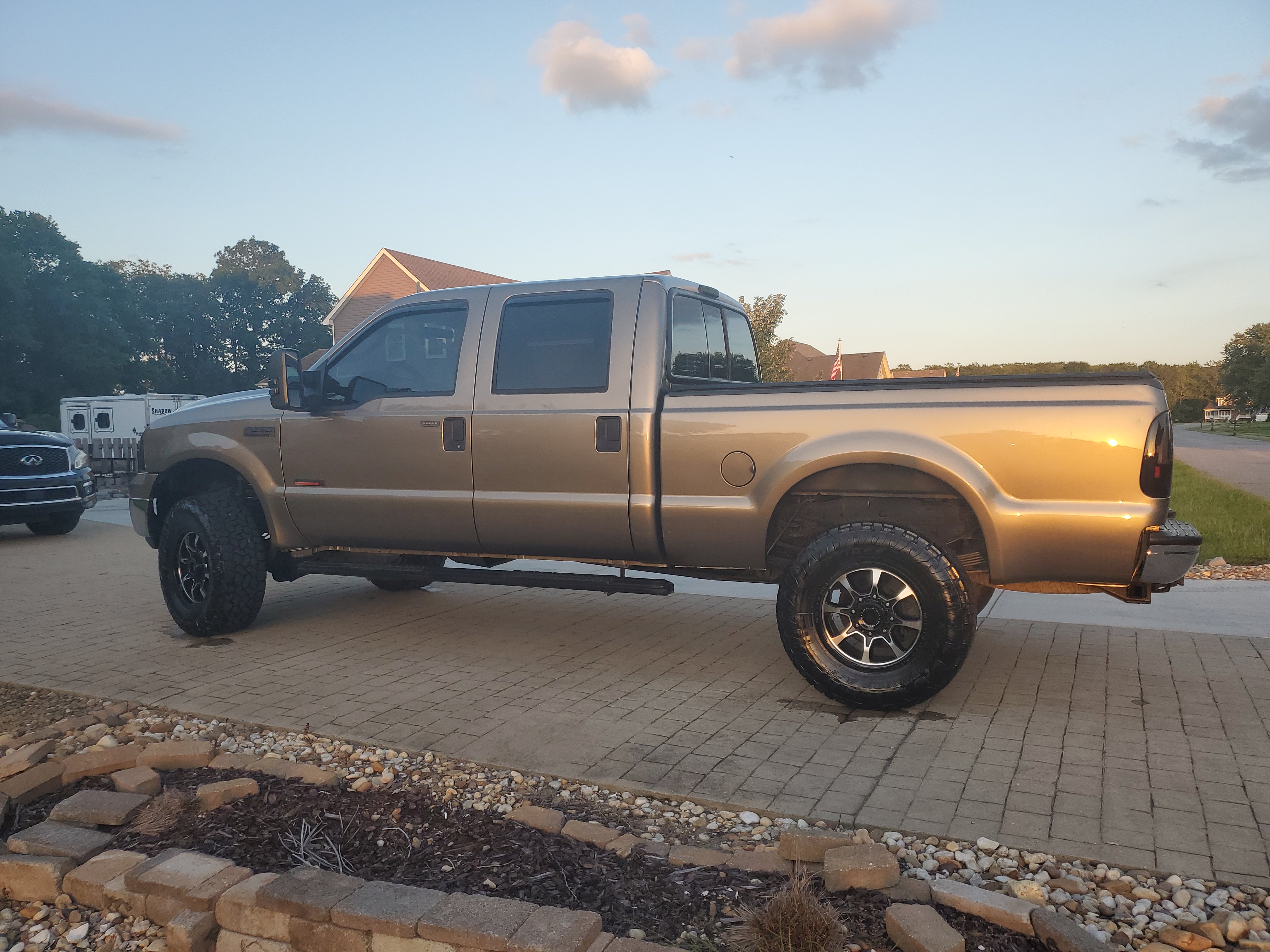 Used 2005 Ford F250 XLT AWD/4WD image 6