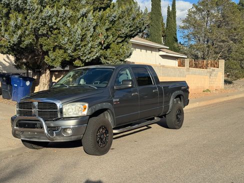 Used 2008 Dodge Ram 2500 Truck SXT w/ Popular Equipment Group image 8