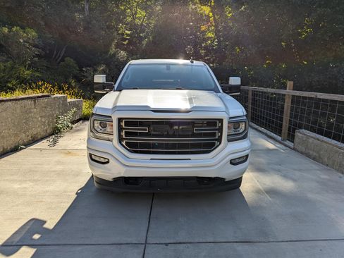 Used 2019 GMC Sierra 1500 Limited w/ Elevation Edition image 8