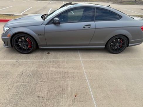 Used 2014 Mercedes-Benz C 63 AMG Coupe image 4
