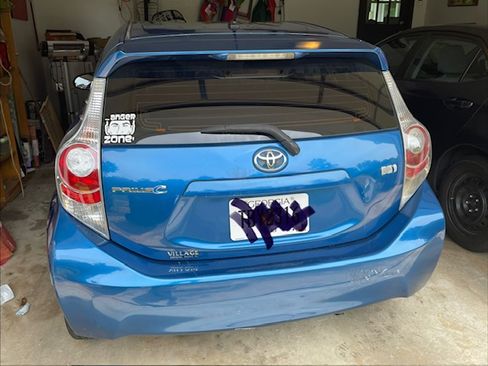 Used 2013 Toyota Prius C Two FWD image 9