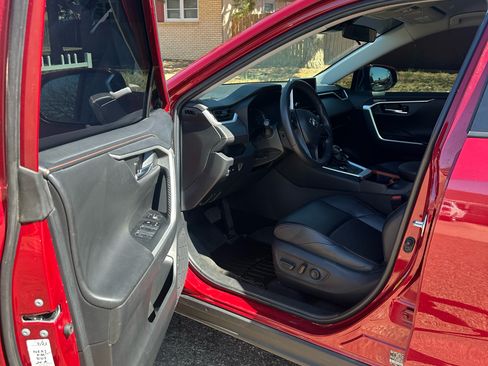 Used 2023 Toyota RAV4 Adventure image 23