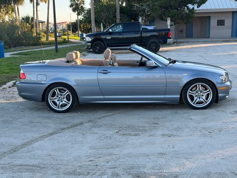 Used 2006 BMW 330Ci Convertible image 10